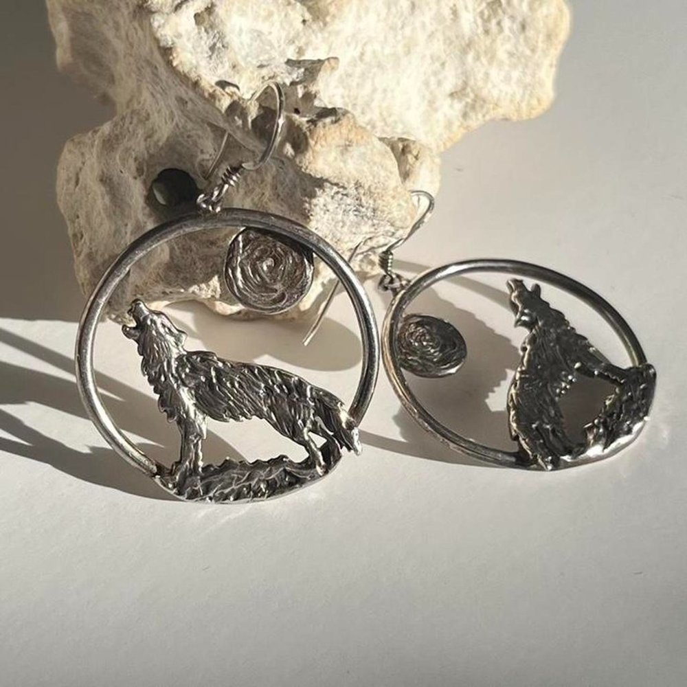 VTG 80s Wolf Howling at Full Moon Sterling Silver Artist Made Earrings
